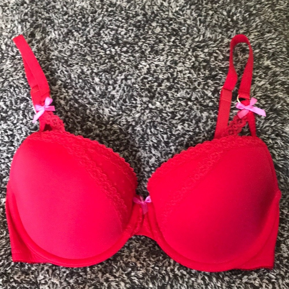 Victoria’s secret bras size 34D